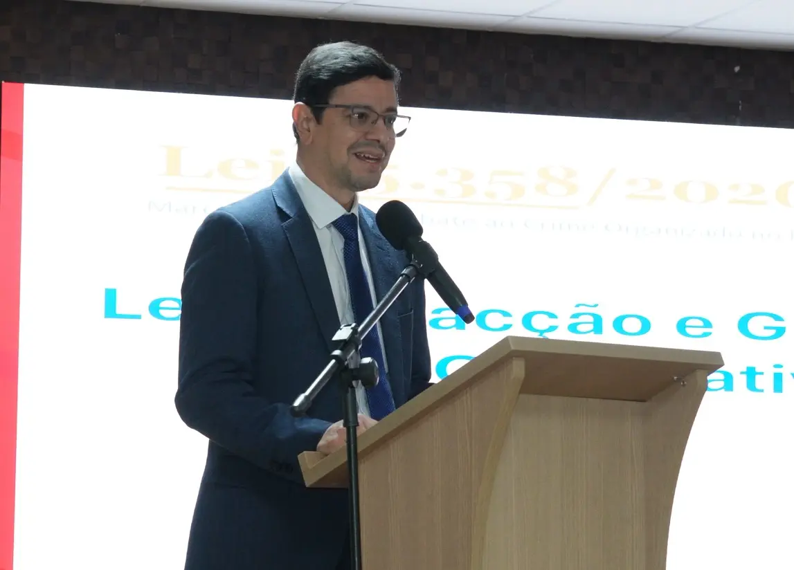 Promotor de Justiça Renee do Ó Souza apresenta reflexões sobre o enfrentamento econômico ao crime organizado.